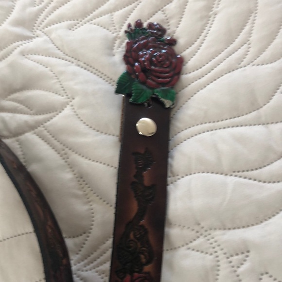 Size 16 or xl western Rose Belt - Picture 1 of 5
